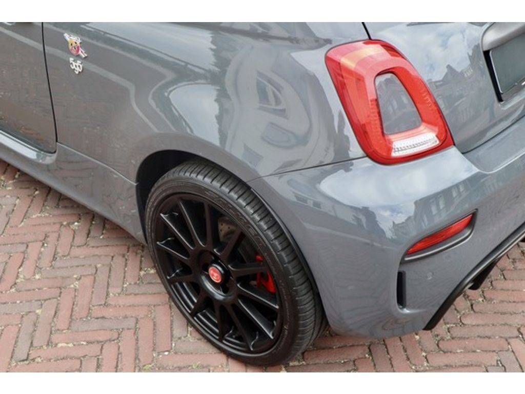 Fiat 500 Abarth 595 Competizione, foto 6