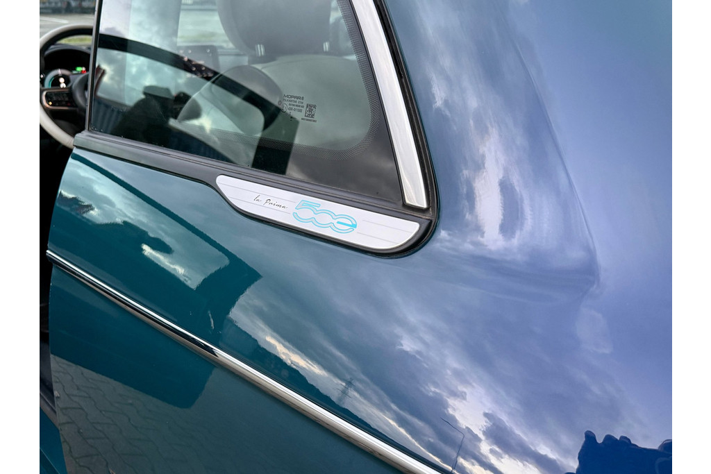 Fiat 500e La Prima 42 kWh, foto 7