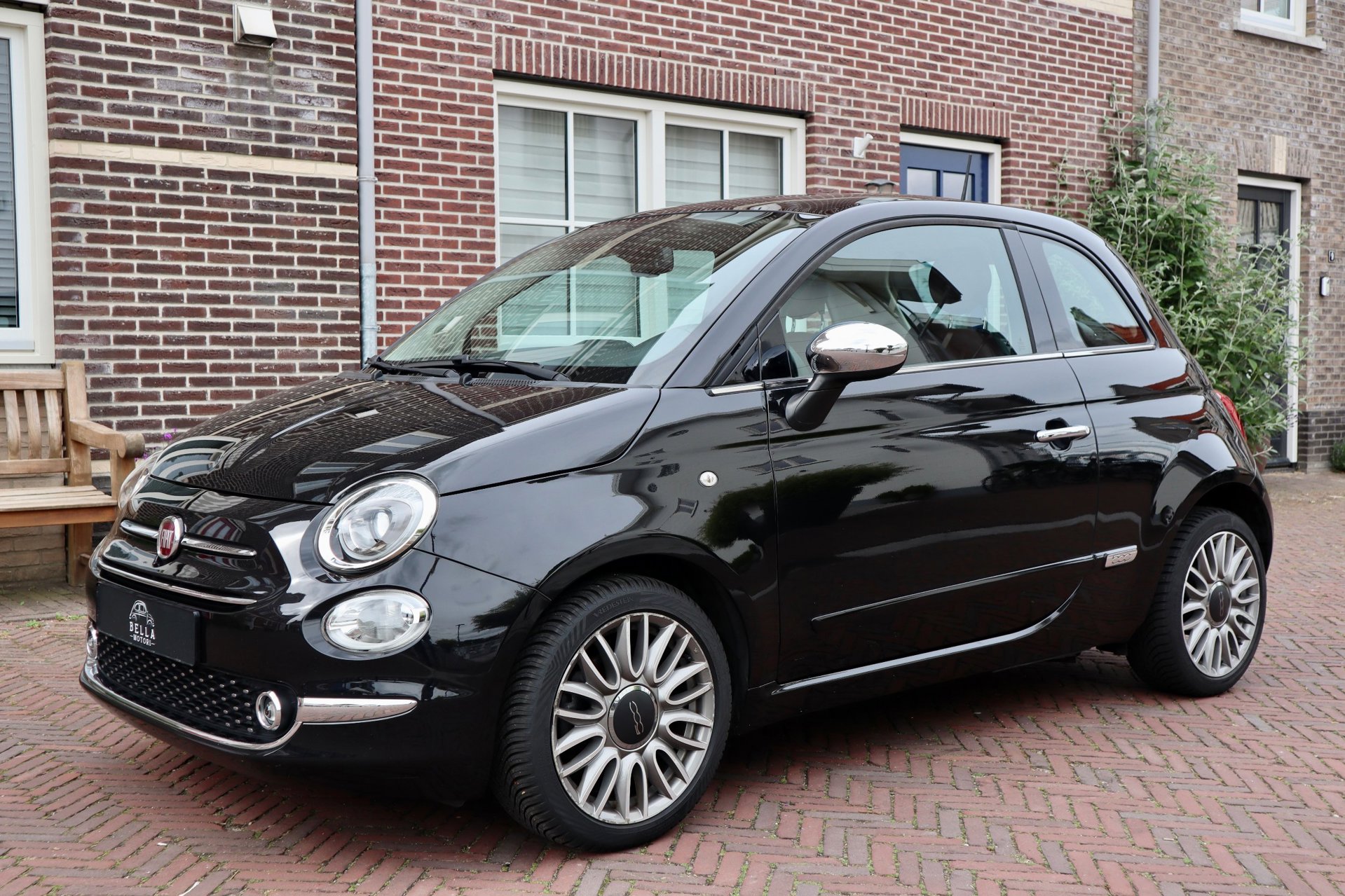 Fiat 500 0.9 TwinAir Lounge uit 2016, verkocht door Bella Motori